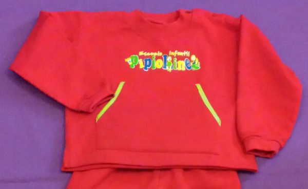 SUDADERA BÁSICA CON BOLSILLO